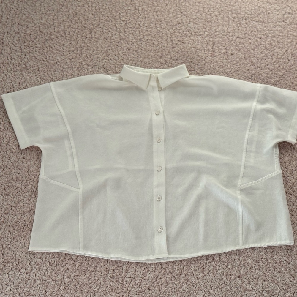 Lululemon White Collar Shirt